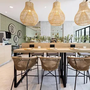 Alameda Centro Affiliated By Meliá Màlaga