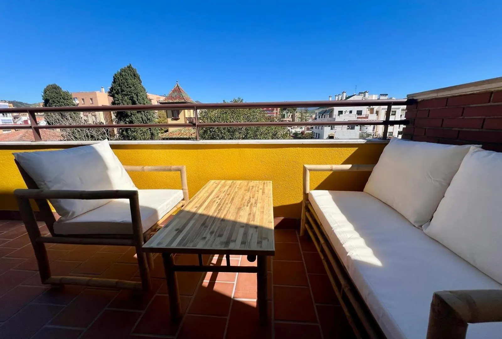 Urban Retreat With Views & Terrace Apartment Malaga