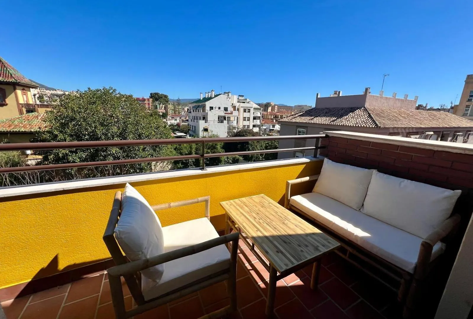 Urban Retreat With Views & Terrace Apartment Malaga