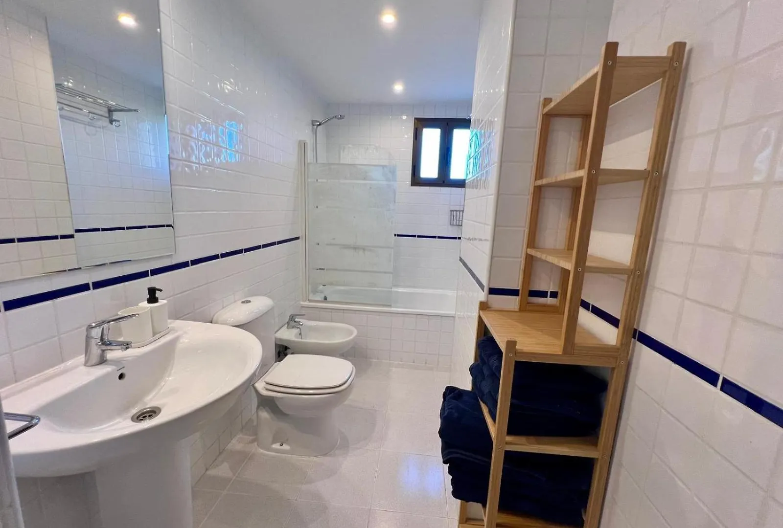 Urban Retreat With Views & Terrace Apartment Malaga