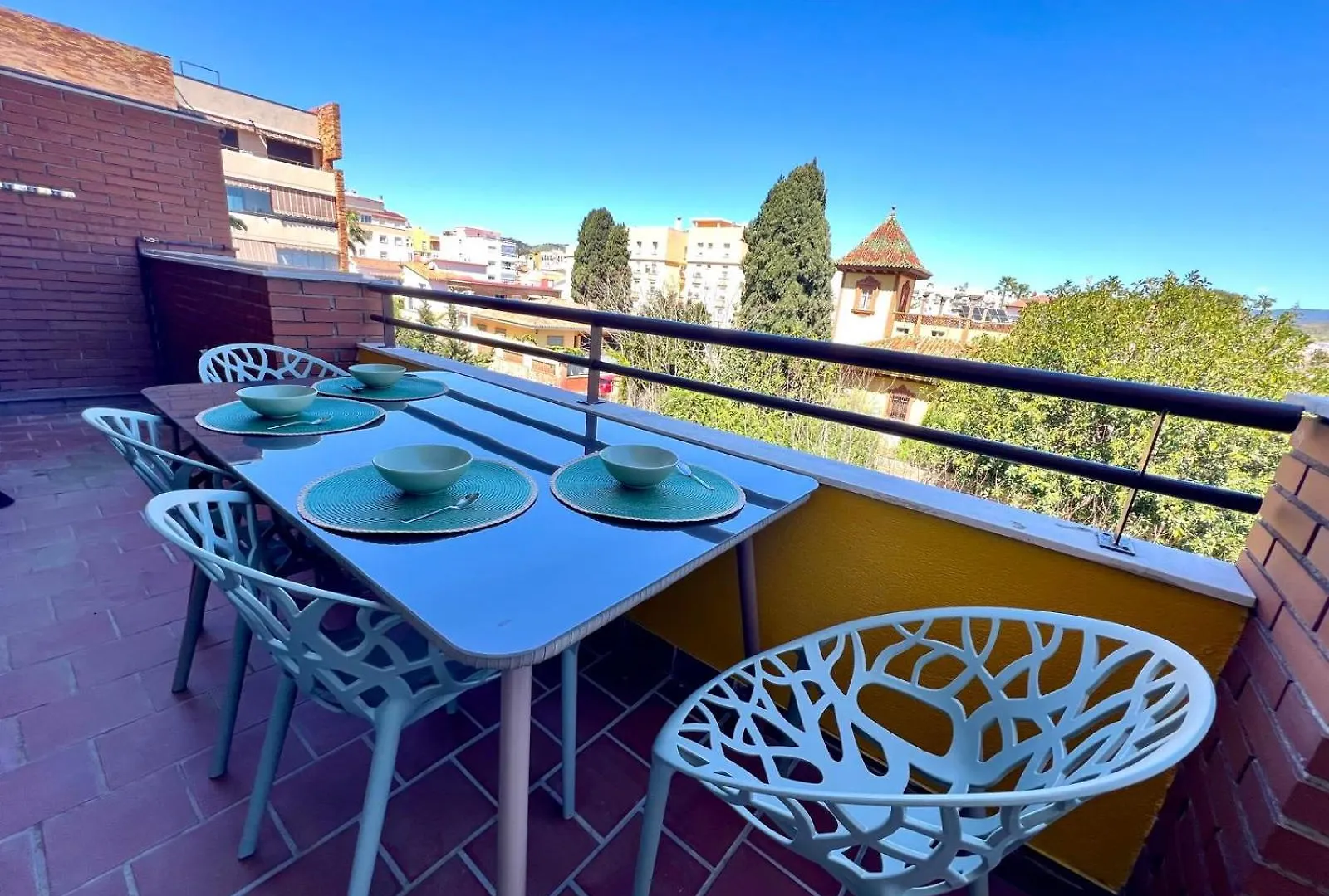 Urban Retreat With Views & Terrace Apartment Malaga
