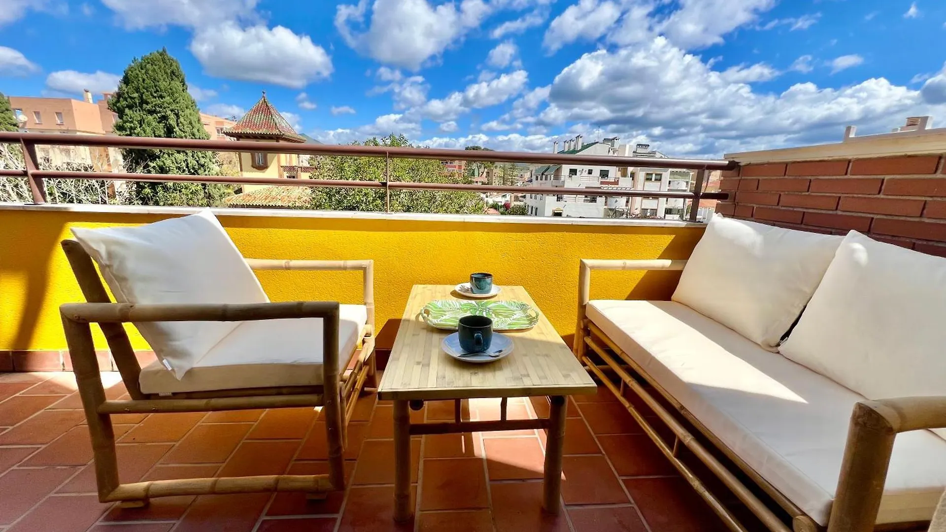 Urban Retreat With Views & Terrace Apartment Malaga